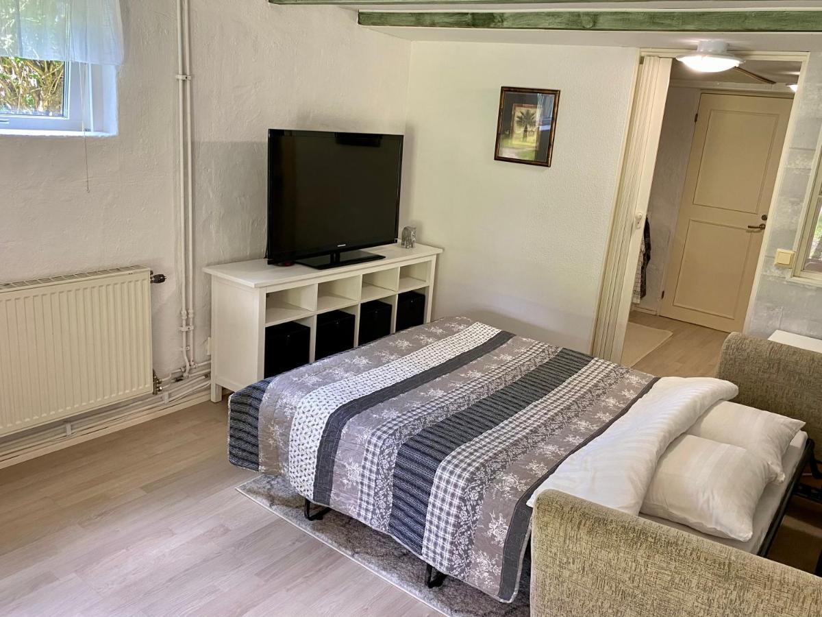 Lower Floor Of 50 Sqm In Nice Villa With Parking Stokholm Dış mekan fotoğraf